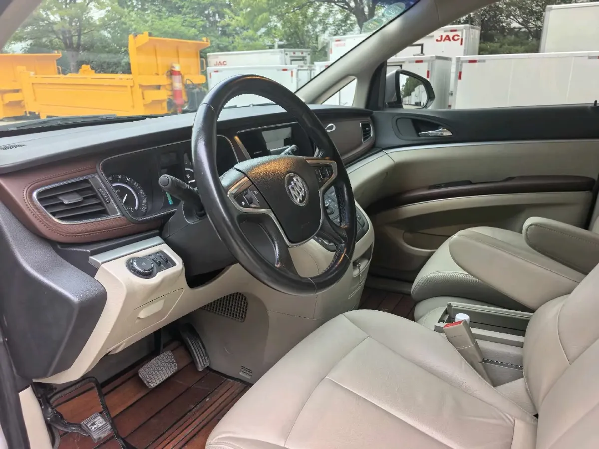 2018 Buick GL8 2.0T 260HP L4 6AT,autocango,china used car exporter,china ev exporter,chinese used car exporter,chinese used ev exporter