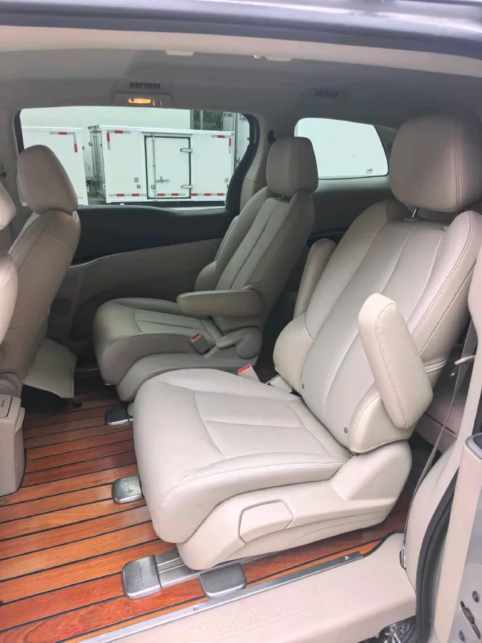 2018 Buick GL8 2.0T 260HP L4 6AT,autocango,china used car exporter,china ev exporter,chinese used car exporter,chinese used ev exporter