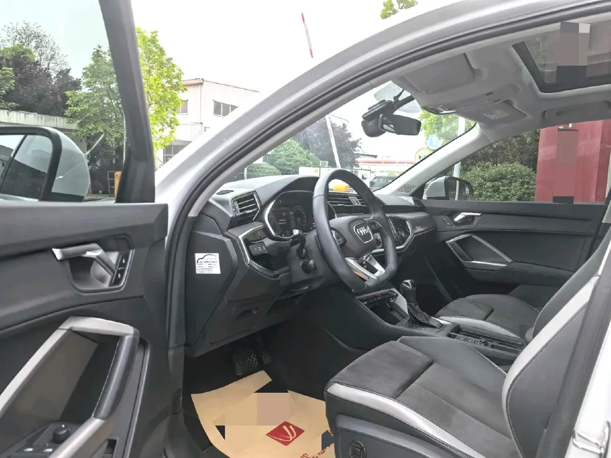 2022 Audi Q3 1.4T 150HP L4 7DCT,autocango,china used car exporter,china ev exporter,chinese used car exporter,chinese used ev exporter