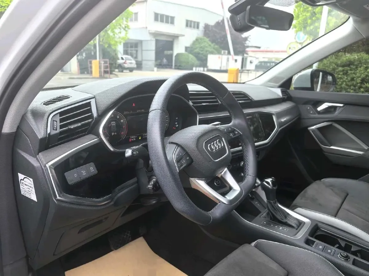 2022 Audi Q3 1.4T 150HP L4 7DCT,autocango,china used car exporter,china ev exporter,chinese used car exporter,chinese used ev exporter
