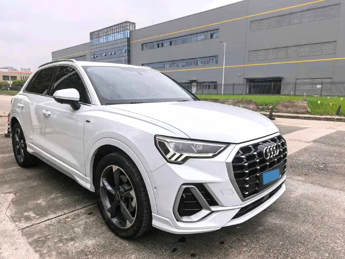 2022 Audi Q3 1.4T 150HP L4 7DCT,autocango,china used car exporter,china ev exporter,chinese used car exporter,chinese used ev exporter