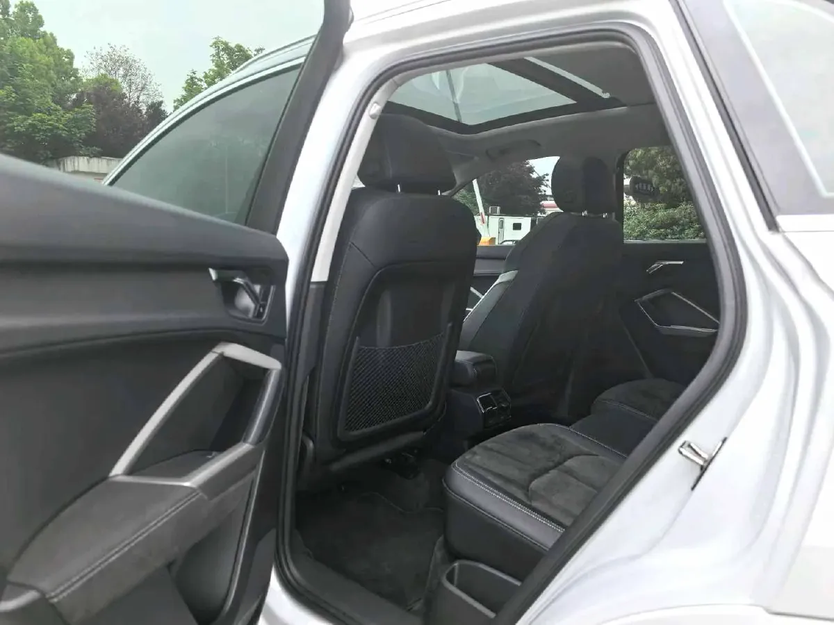2022 Audi Q3 1.4T 150HP L4 7DCT,autocango,china used car exporter,china ev exporter,chinese used car exporter,chinese used ev exporter