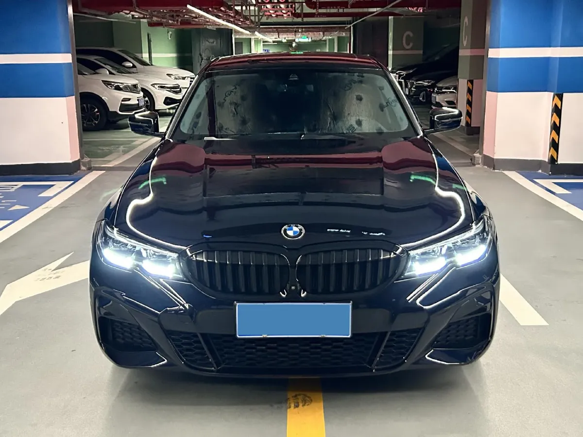 2022 BMW 3 Series 2.0T 184HP L4 8AT,autocango,china used car exporter,china ev exporter,chinese used car exporter,chinese used ev exporter