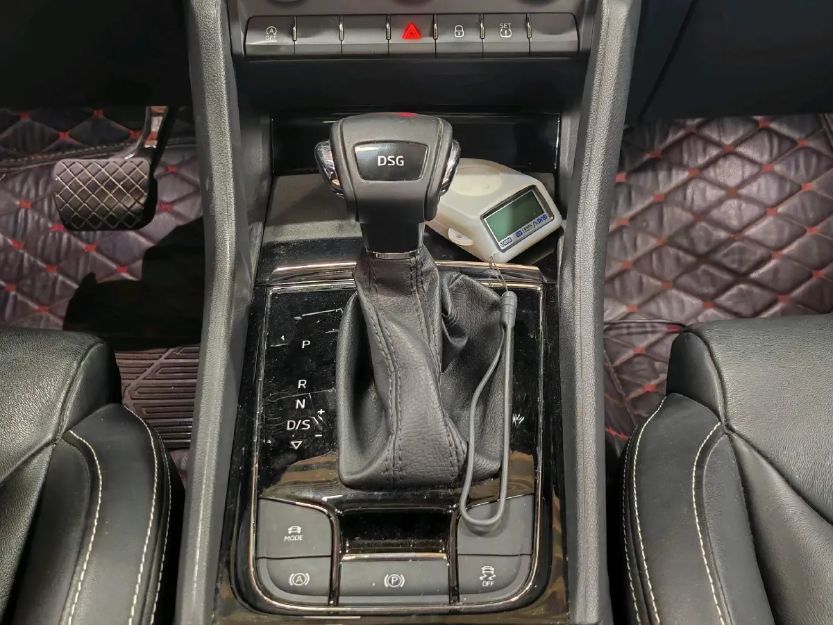 2018 Skoda Kodiak 2.0T 186HP L4 7DCT,autocango,china used car exporter,china ev exporter,chinese used car exporter,chinese used ev exporter