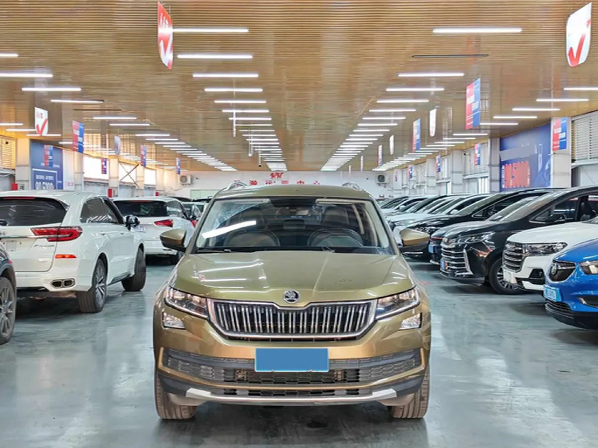 2018 Skoda Kodiak 2.0T 186HP L4 7DCT,autocango,china used car exporter,china ev exporter,chinese used car exporter,chinese used ev exporter