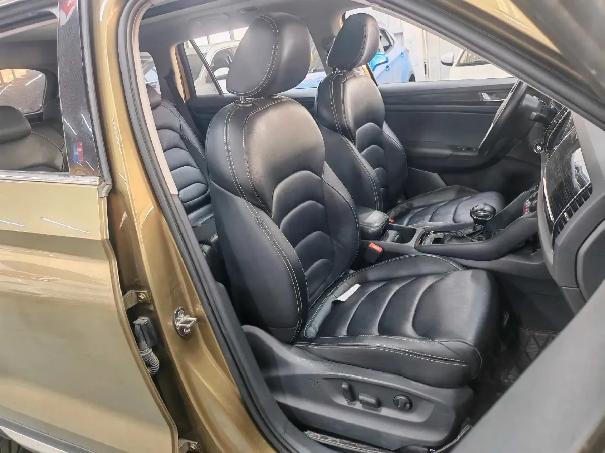 2018 Skoda Kodiak 2.0T 186HP L4 7DCT,autocango,china used car exporter,china ev exporter,chinese used car exporter,chinese used ev exporter