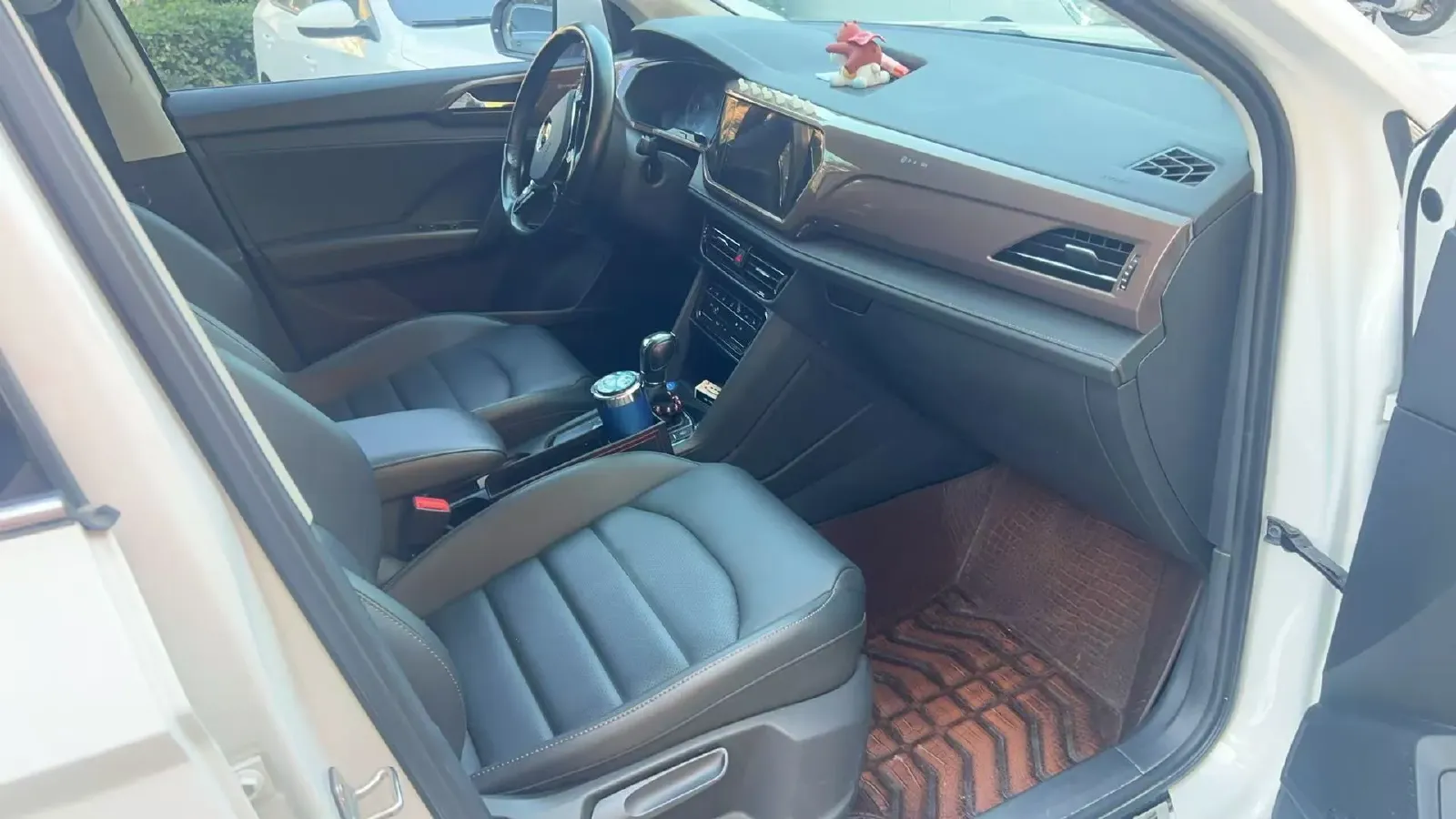 2021 Volkswagen Tharu 1.4T 150HP L4 7DCT,autocango,china used car exporter,china ev exporter,chinese used car exporter,chinese used ev exporter