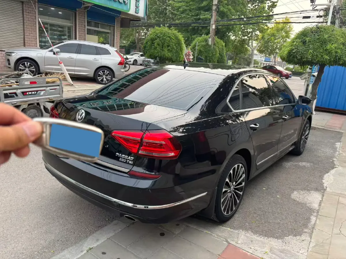 2017 Volkswagen Passat 1.8T 180HP L4 7DCT,autocango,china used car exporter,china ev exporter,chinese used car exporter,chinese used ev exporter
