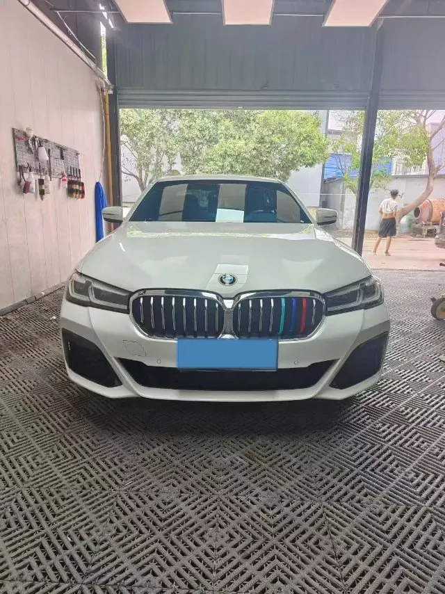 2023 BMW 5 Series 2.0T 245HP L4 8AT,autocango,china used car exporter,china ev exporter,chinese used car exporter,chinese used ev exporter