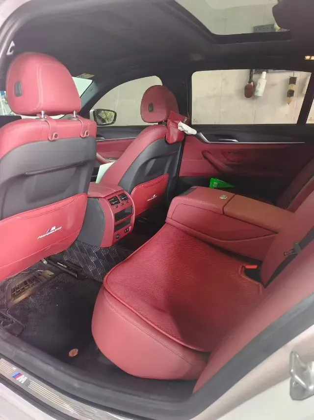 2023 BMW 5 Series 2.0T 245HP L4 8AT,autocango,china used car exporter,china ev exporter,chinese used car exporter,chinese used ev exporter