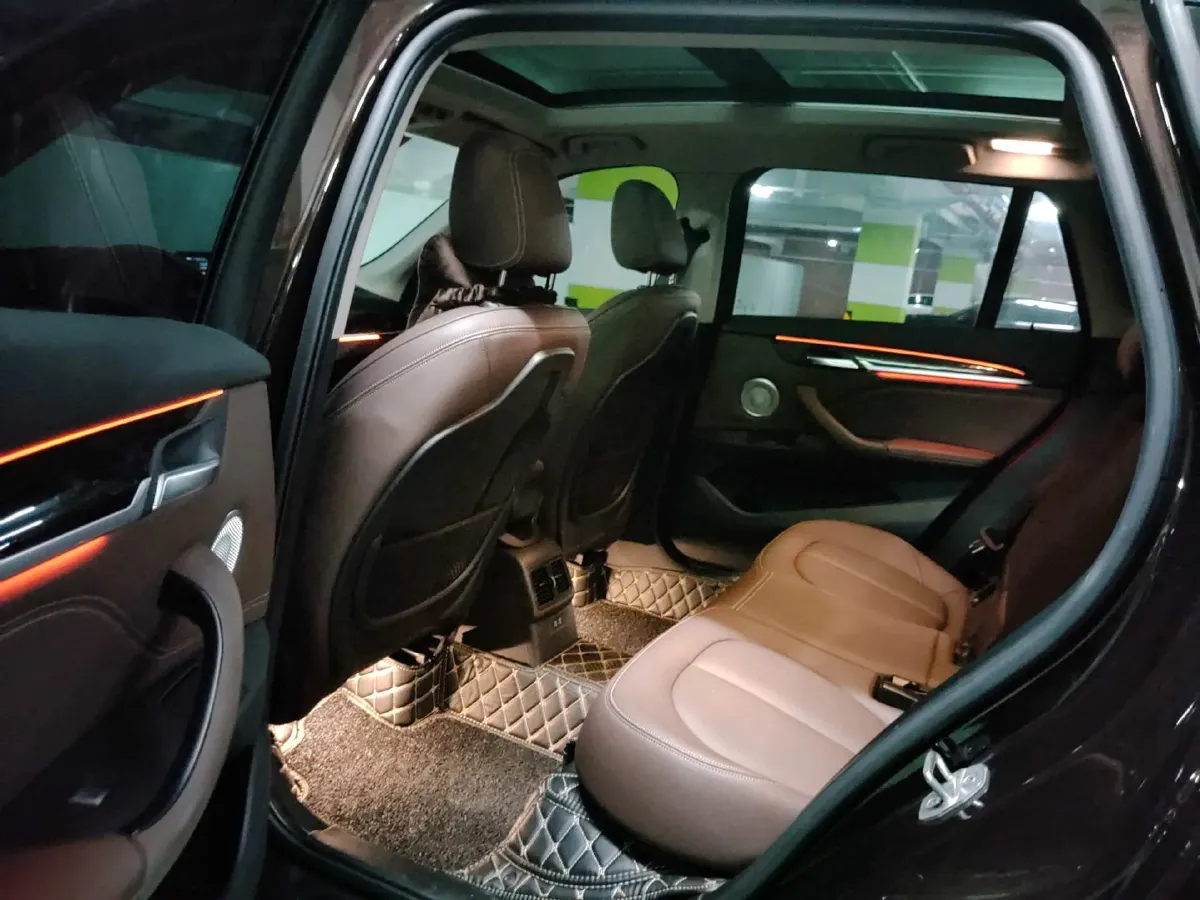 2022 BMW X1 2.0T 192HP L4 8AT,autocango,china used car exporter,china ev exporter,chinese used car exporter,chinese used ev exporter
