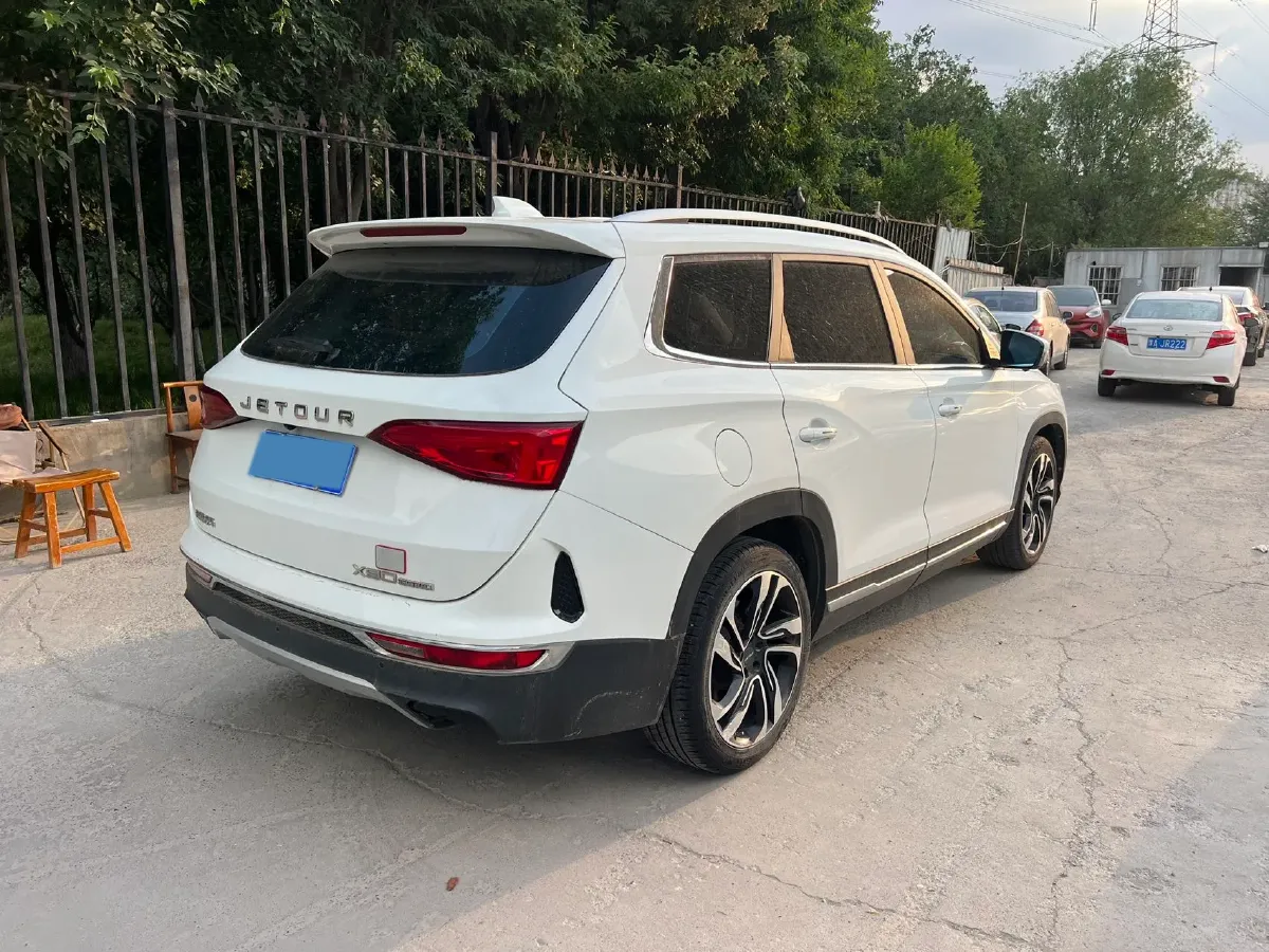 2020 Jetour X90 1.6T 197HP L4 7DCT,autocango,china used car exporter,china ev exporter,chinese used car exporter,chinese used ev exporter