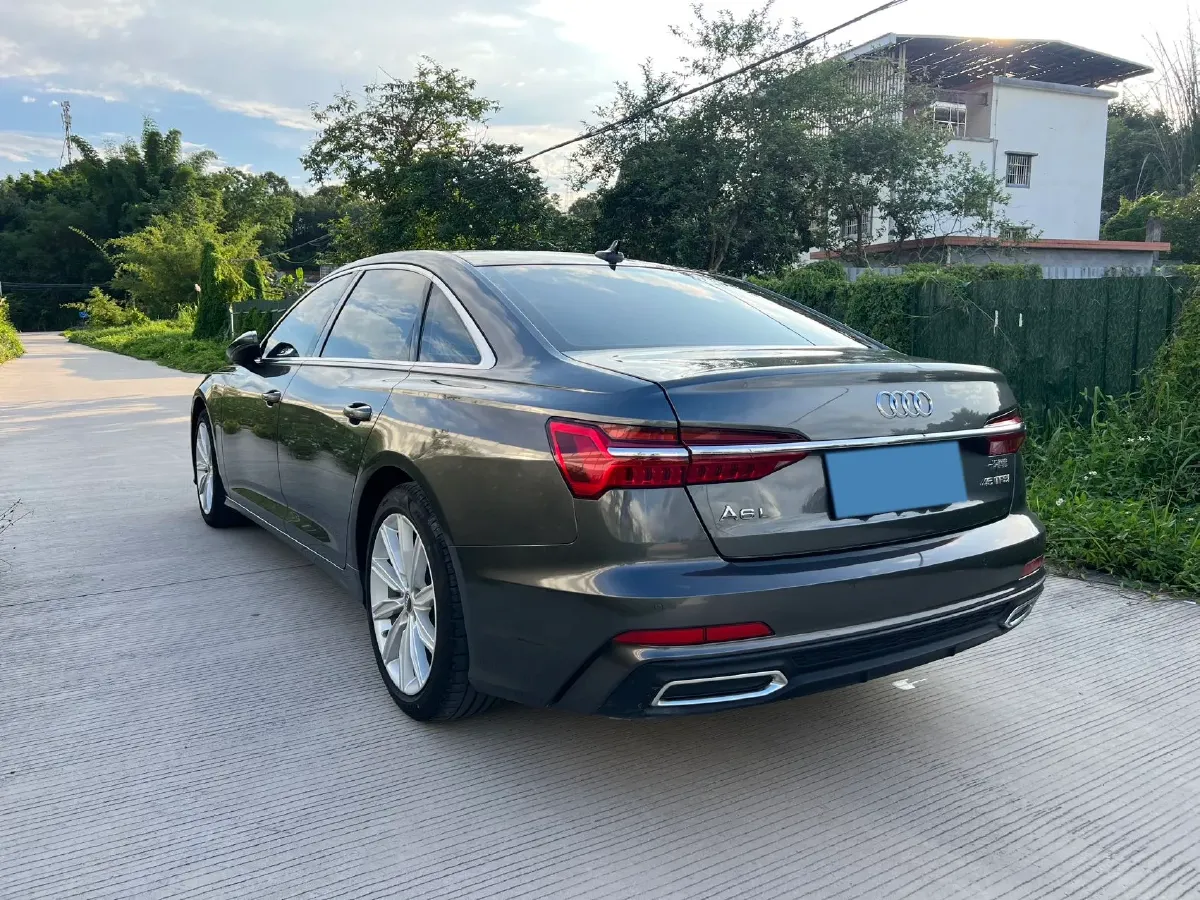 2020 Audi A6L 2.0T 224HP L4 7DCT,autocango,china used car exporter,china ev exporter,chinese used car exporter,chinese used ev exporter