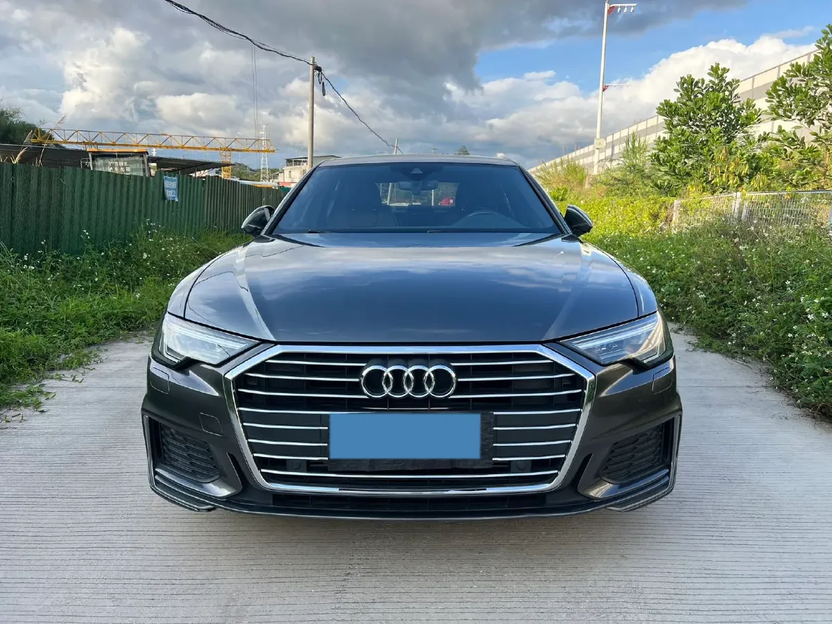 2020 Audi A6L 2.0T 224HP L4 7DCT,autocango,china used car exporter,china ev exporter,chinese used car exporter,chinese used ev exporter