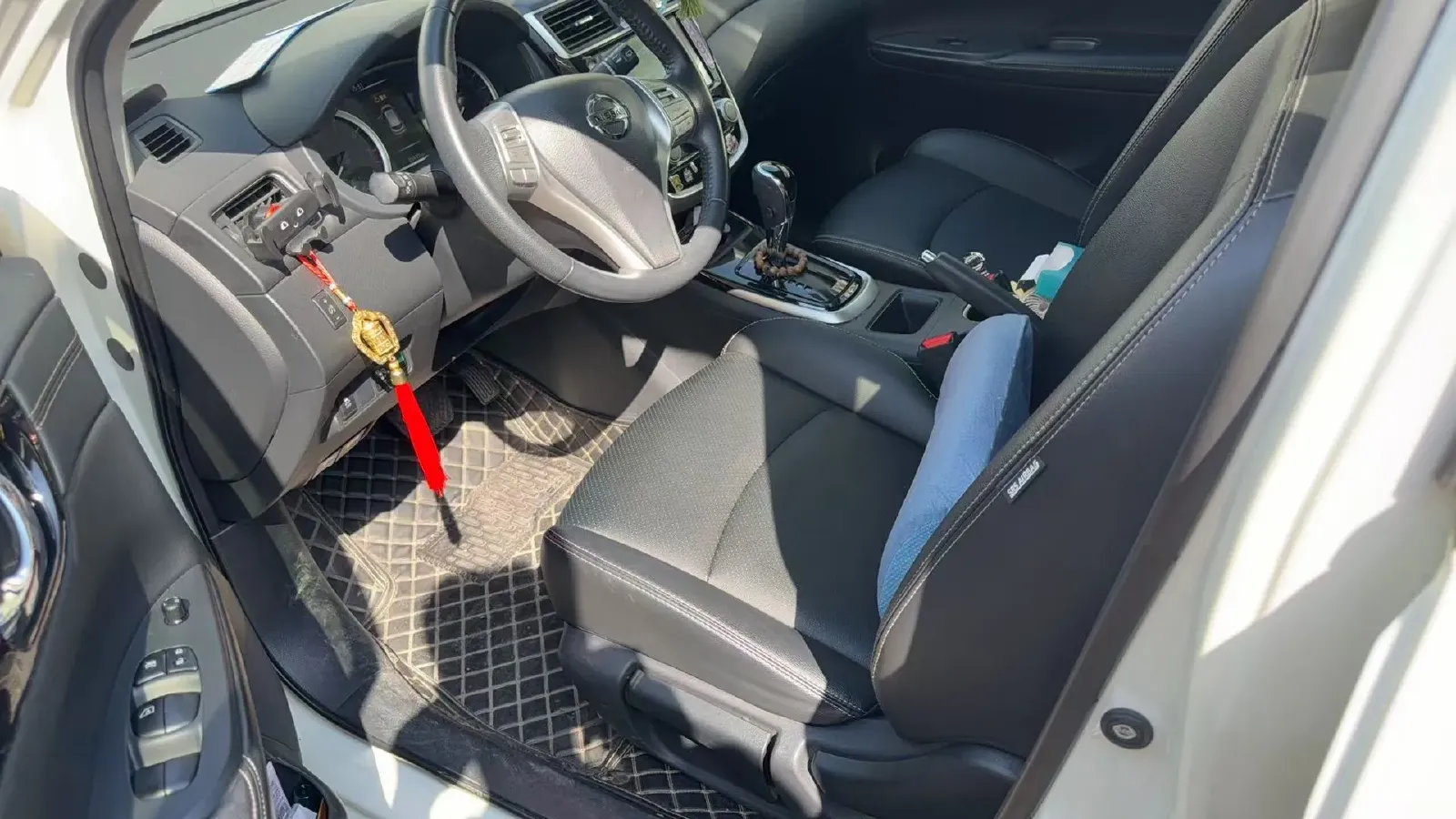 2020 Nissan Tiida 1.6L 126HP L4 CVT,autocango,china used car exporter,china ev exporter,chinese used car exporter,chinese used ev exporter