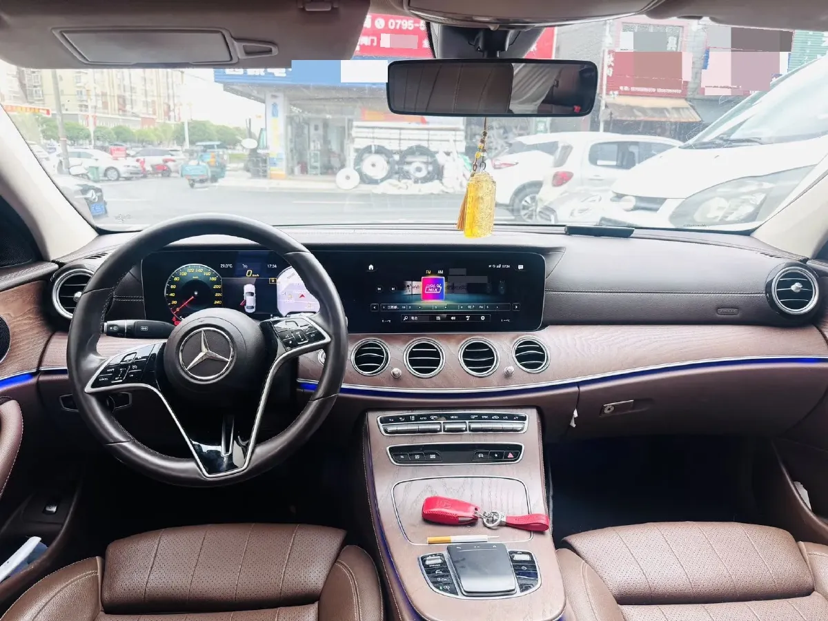 2022 Mercedes-Benz GLC Class 2.0T 258HP L4 9AT,autocango,china used car exporter,china ev exporter,chinese used car exporter,chinese used ev exporter