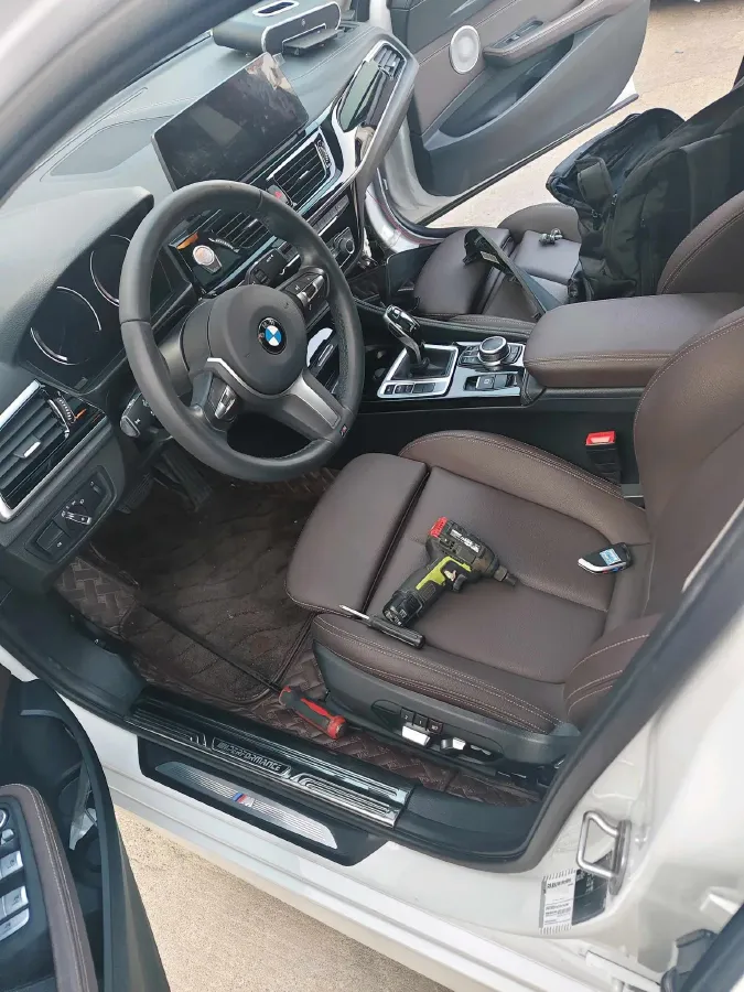 2022 BMW 1 Series 1.5T 140HP L3 7DCT,autocango,china used car exporter,china ev exporter,chinese used car exporter,chinese used ev exporter
