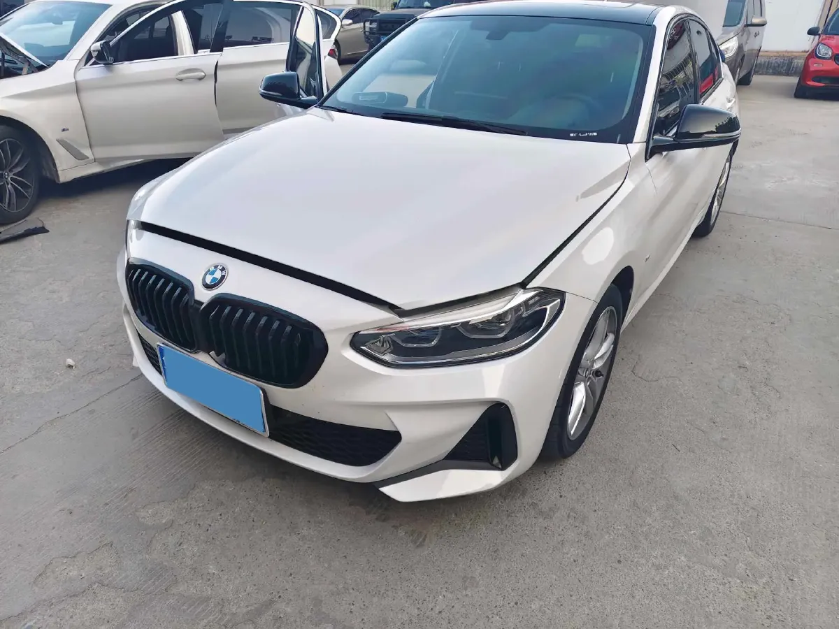 2022 BMW 1 Series 1.5T 140HP L3 7DCT,autocango,china used car exporter,china ev exporter,chinese used car exporter,chinese used ev exporter