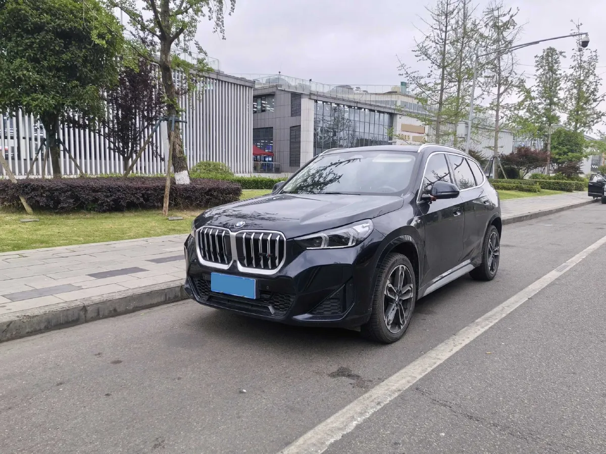 2024 BMW X1 2.0T 204HP L4 7DCT,autocango,china used car exporter,china ev exporter,chinese used car exporter,chinese used ev exporter