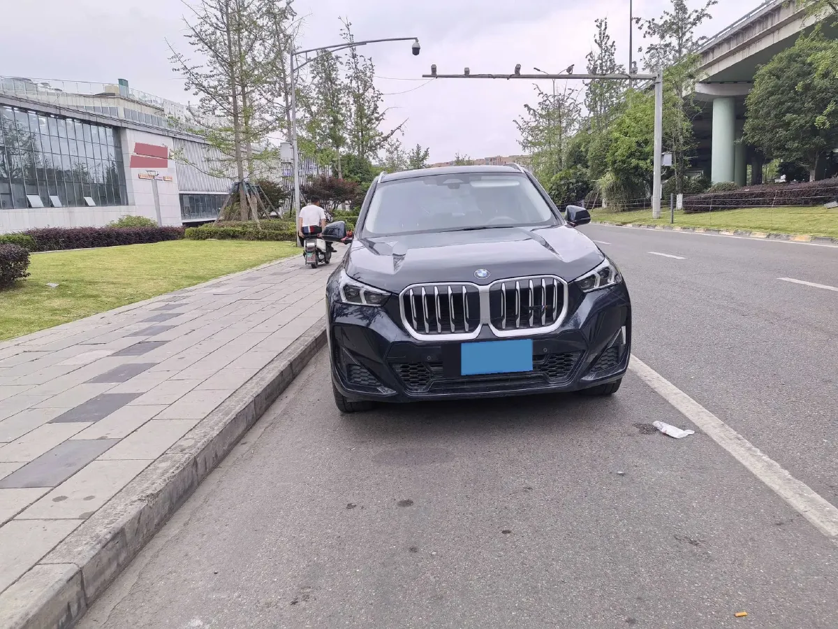 2024 BMW X1 2.0T 204HP L4 7DCT,autocango,china used car exporter,china ev exporter,chinese used car exporter,chinese used ev exporter
