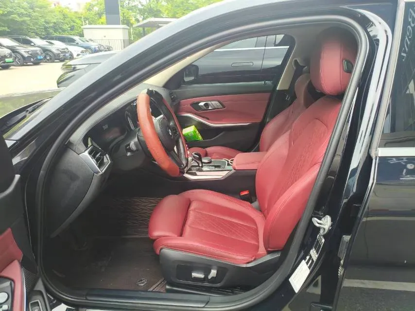 2022 BMW 3 Series 2.0T 184HP L4 8AT,autocango,china used car exporter,china ev exporter,chinese used car exporter,chinese used ev exporter