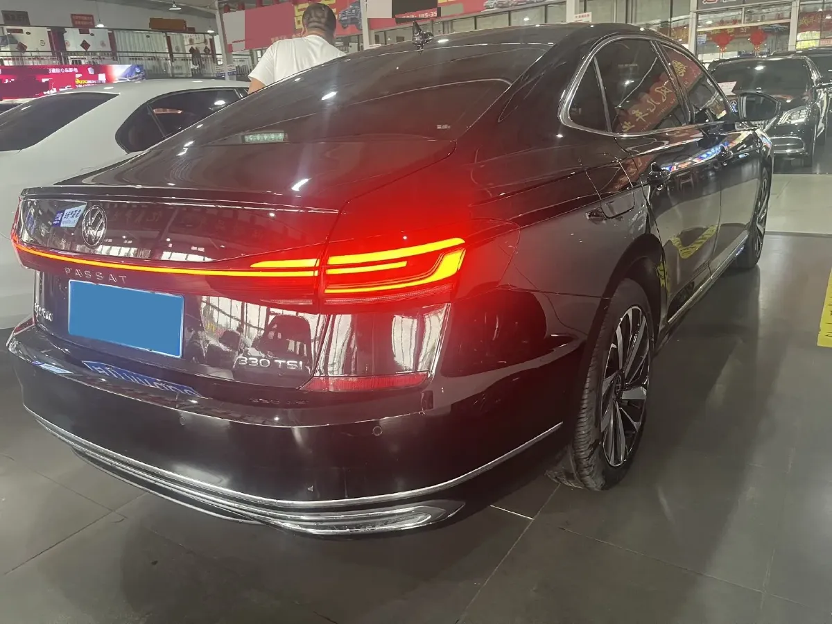 2024 Volkswagen Passat 2.0T 186HP L4 7DCT,autocango,china used car exporter,china ev exporter,chinese used car exporter,chinese used ev exporter