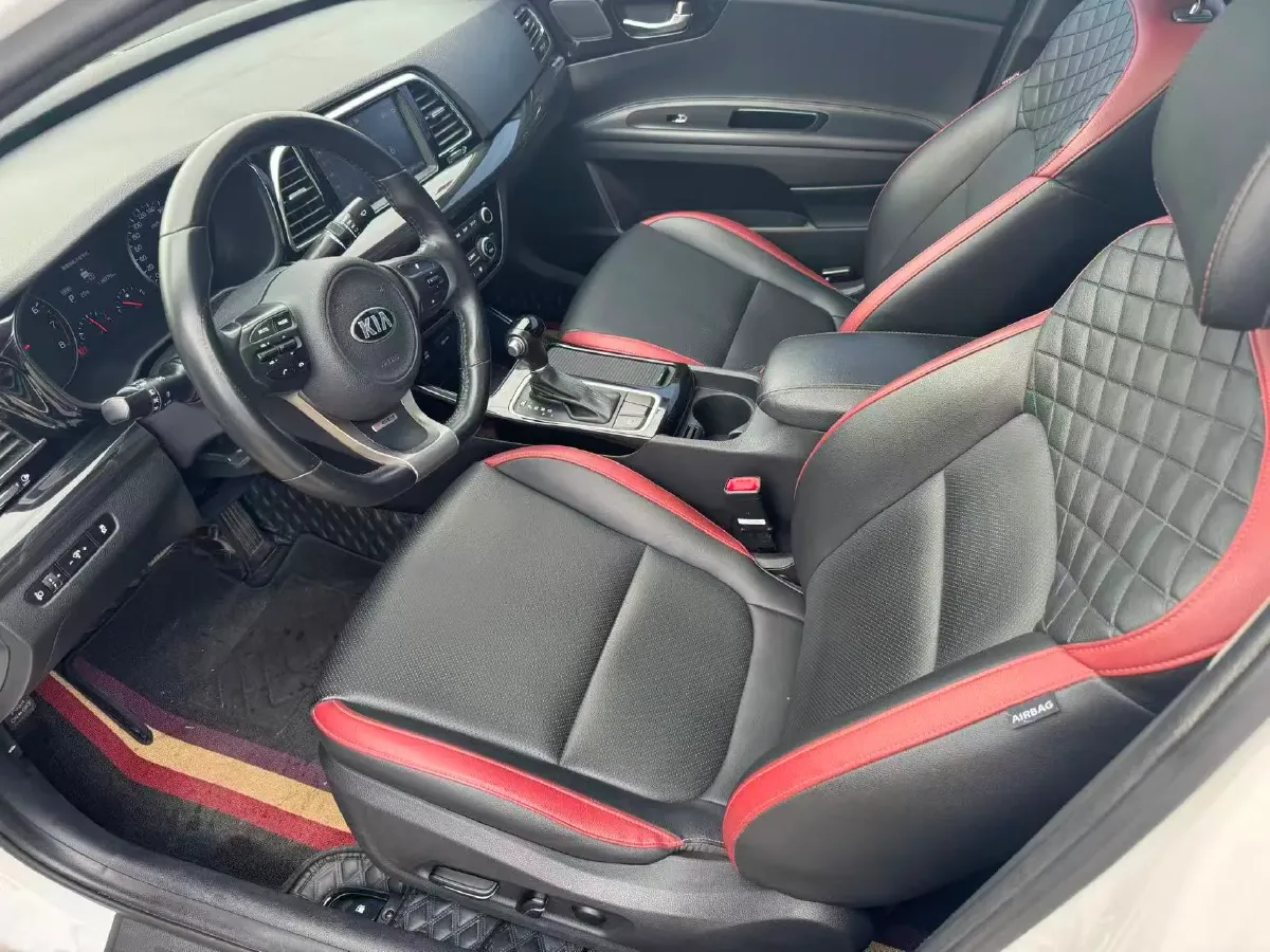 2017 Kia Cachet 1.6T 175HP L4 7DCT,autocango,china used car exporter,china ev exporter,chinese used car exporter,chinese used ev exporter