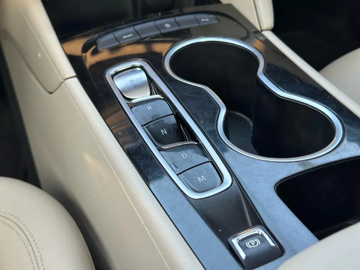 2020 Buick Regal 1.5T 169HP L4 9AT,autocango,china used car exporter,china ev exporter,chinese used car exporter,chinese used ev exporter