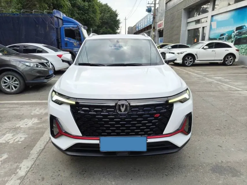2021 ChangAn CS35 Plus 1.4T 160HP L4 7DCT,autocango,china used car exporter,china ev exporter,chinese used car exporter,chinese used ev exporter