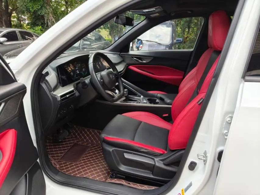 2021 ChangAn CS35 Plus 1.4T 160HP L4 7DCT,autocango,china used car exporter,china ev exporter,chinese used car exporter,chinese used ev exporter