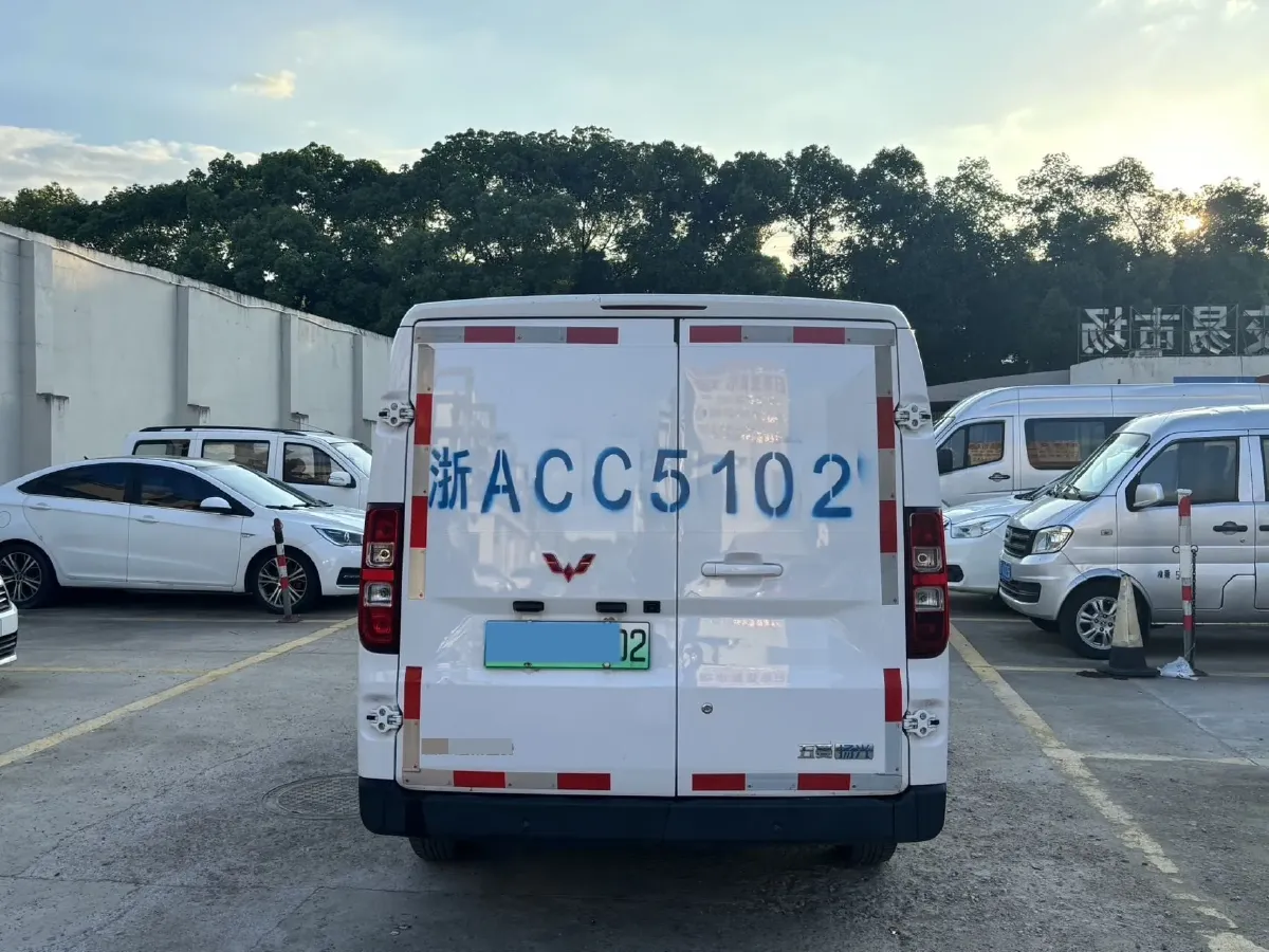 2024 WuLing YangGuang BEV 41.9KWH,autocango,china used car exporter,china ev exporter,chinese used car exporter,chinese used ev exporter