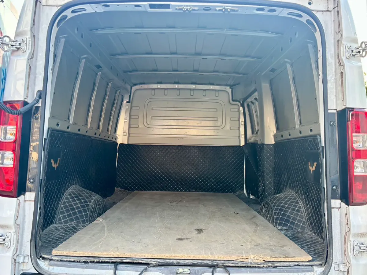 2024 WuLing YangGuang BEV 41.9KWH,autocango,china used car exporter,china ev exporter,chinese used car exporter,chinese used ev exporter