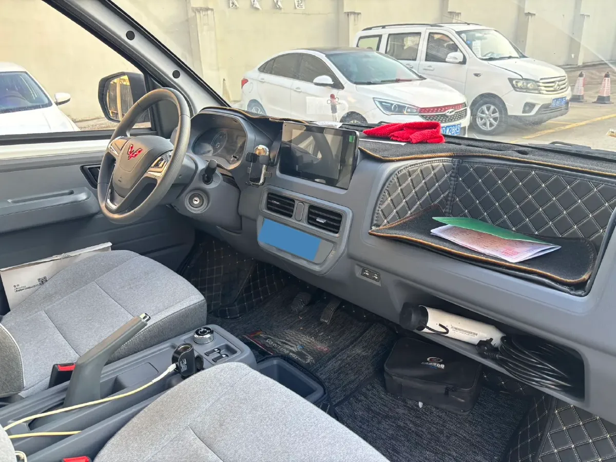 2024 WuLing YangGuang BEV 41.9KWH,autocango,china used car exporter,china ev exporter,chinese used car exporter,chinese used ev exporter