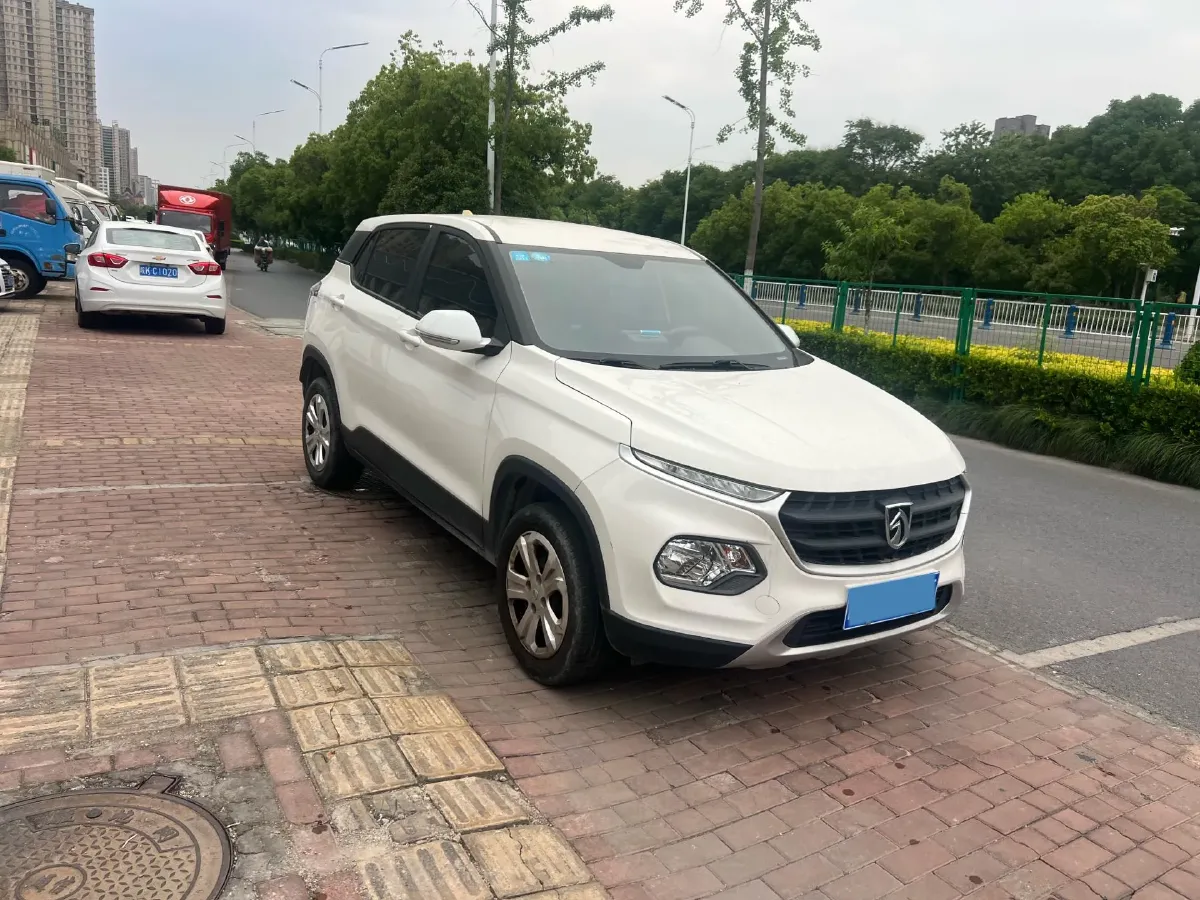 2019 BaoJun 510 1.5L 112HP L4 6MT,autocango,china used car exporter,china ev exporter,chinese used car exporter,chinese used ev exporter