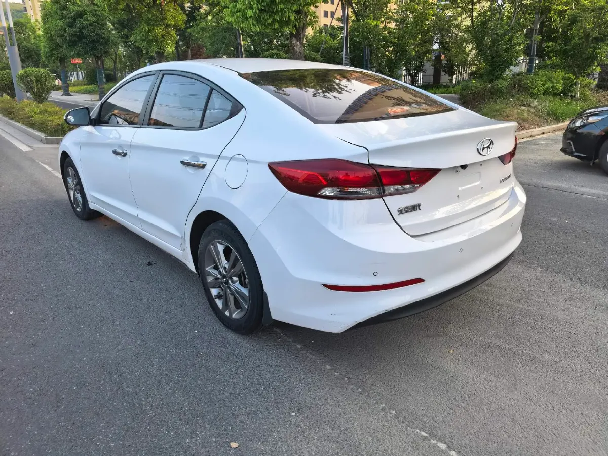 2016 Hyundai Elantra 1.6L 128HP L4 6MT,autocango,china used car exporter,china ev exporter,chinese used car exporter,chinese used ev exporter
