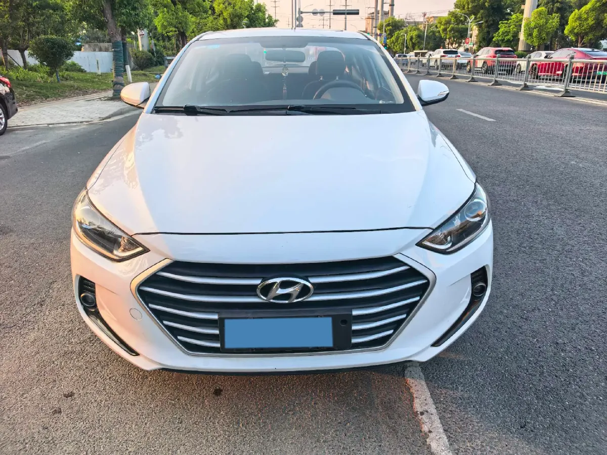 2016 Hyundai Elantra 1.6L 128HP L4 6MT,autocango,china used car exporter,china ev exporter,chinese used car exporter,chinese used ev exporter