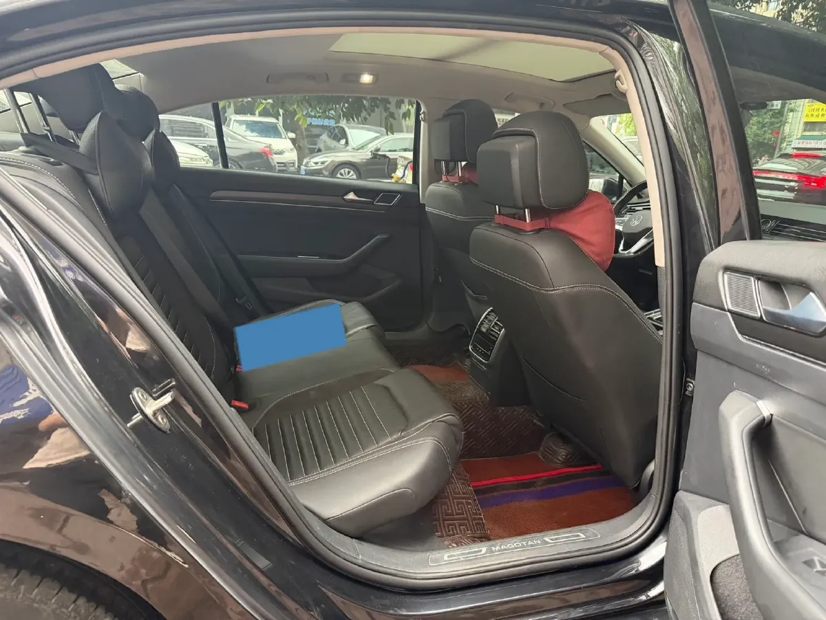2020 Volkswagen Magotan 2.0T 186HP L4 7DCT,autocango,china used car exporter,china ev exporter,chinese used car exporter,chinese used ev exporter