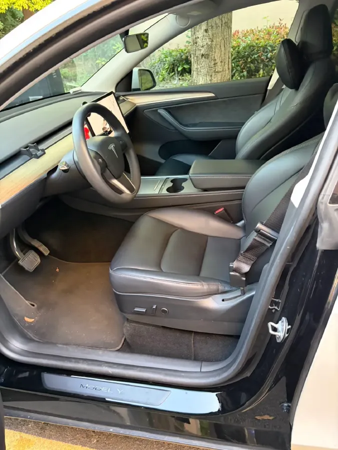 2022 Tesla Model Y BEV 60KWH,autocango,china used car exporter,china ev exporter,chinese used car exporter,chinese used ev exporter