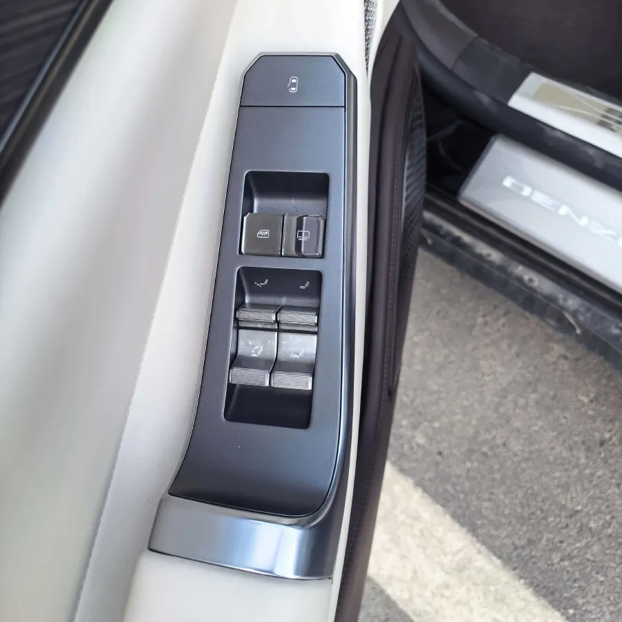 2024 Denza DenzaZ9 2.0T 207HP L4 E-CVT PHEV 38.5KWH,autocango,china used car exporter,china ev exporter,chinese used car exporter,chinese used ev exporter