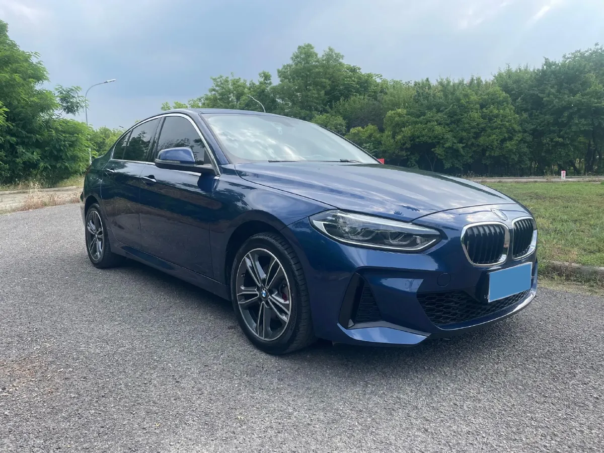 2022 BMW 1 Series 1.5T 140HP L3 7DCT,autocango,china used car exporter,china ev exporter,chinese used car exporter,chinese used ev exporter