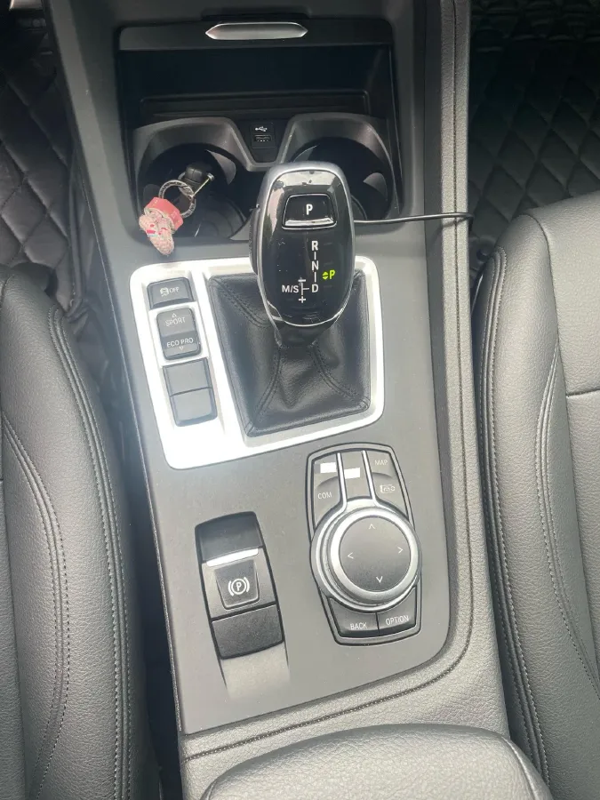 2022 BMW 1 Series 1.5T 140HP L3 7DCT,autocango,china used car exporter,china ev exporter,chinese used car exporter,chinese used ev exporter
