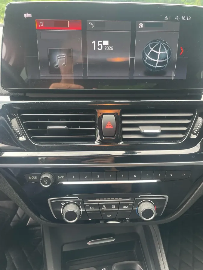 2022 BMW 1 Series 1.5T 140HP L3 7DCT,autocango,china used car exporter,china ev exporter,chinese used car exporter,chinese used ev exporter