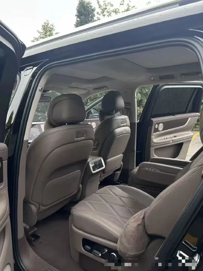 2025 AITO AITO M9 REEV 160HP REEV 52KWH,autocango,china used car exporter,china ev exporter,chinese used car exporter,chinese used ev exporter