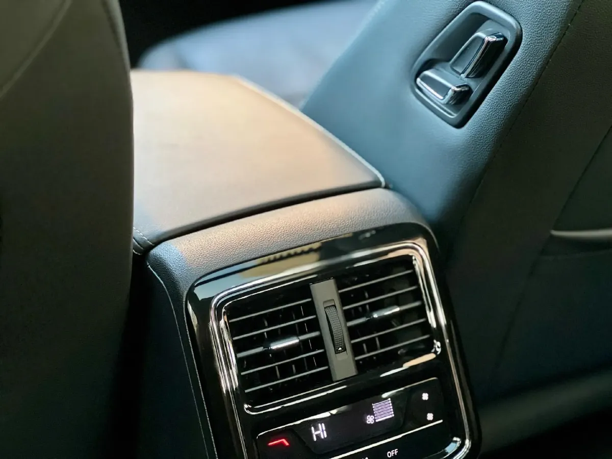 2023 Volkswagen Passat 2.0T 186HP L4 7DCT,autocango,china used car exporter,china ev exporter,chinese used car exporter,chinese used ev exporter