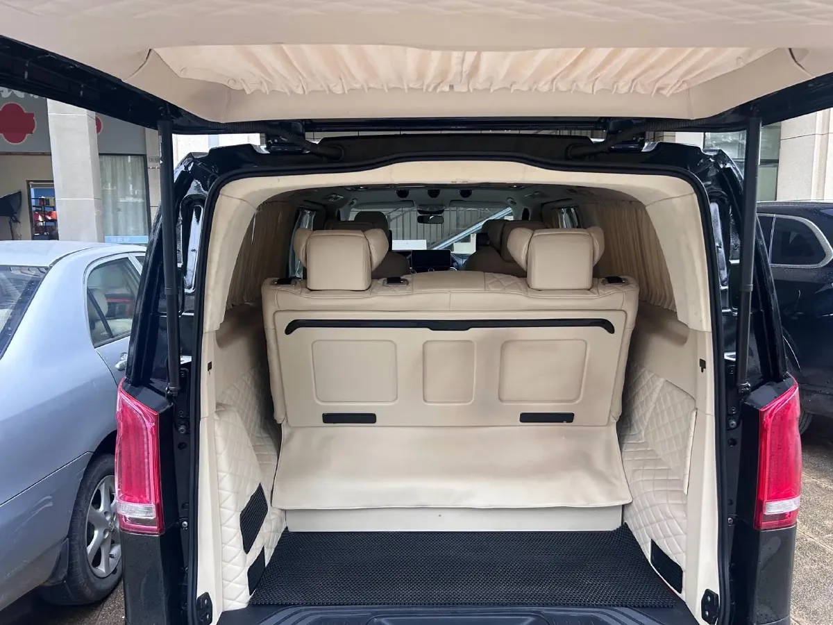 2018 Mercedes-Benz Vito 2.0T 211HP L4 7AT,autocango,china used car exporter,china ev exporter,chinese used car exporter,chinese used ev exporter