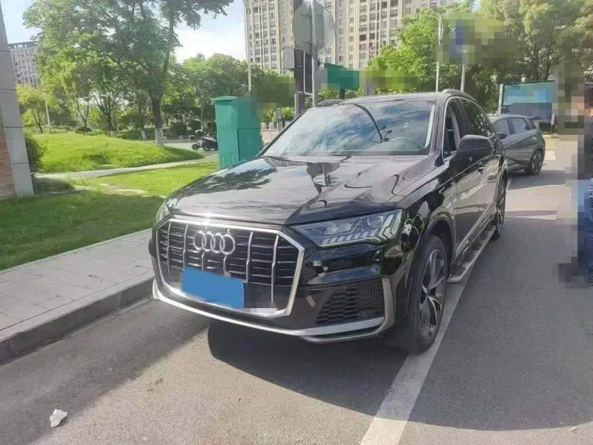 2021 Audi Q7 3.0T 340HP V6 8AT,autocango,china used car exporter,china ev exporter,chinese used car exporter,chinese used ev exporter