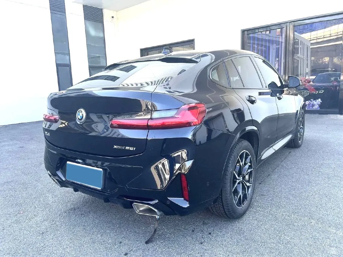 2022 BMW X4 2.0T 245HP L4 8AT,autocango,china used car exporter,china ev exporter,chinese used car exporter,chinese used ev exporter
