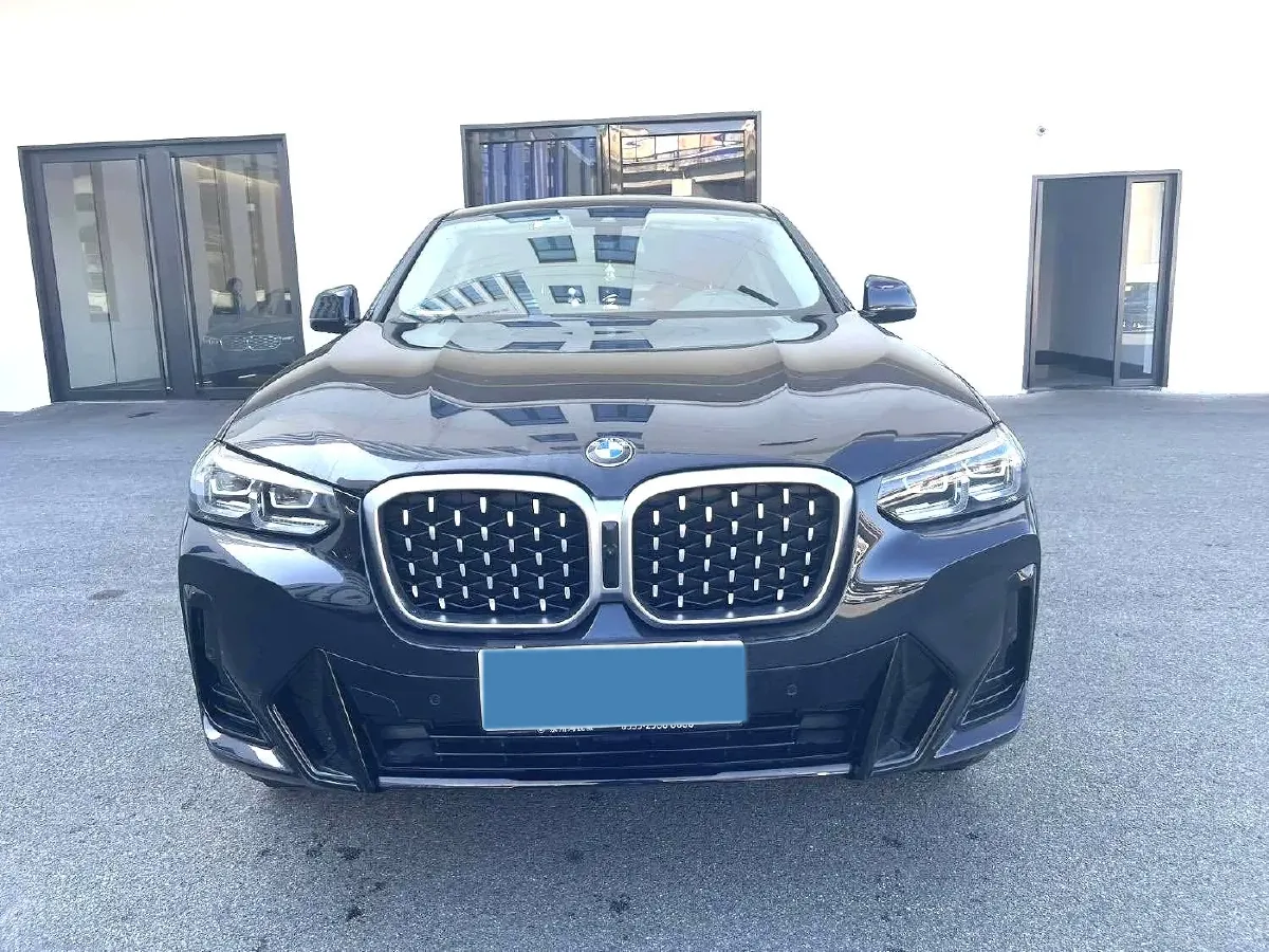 2022 BMW X4 2.0T 245HP L4 8AT,autocango,china used car exporter,china ev exporter,chinese used car exporter,chinese used ev exporter