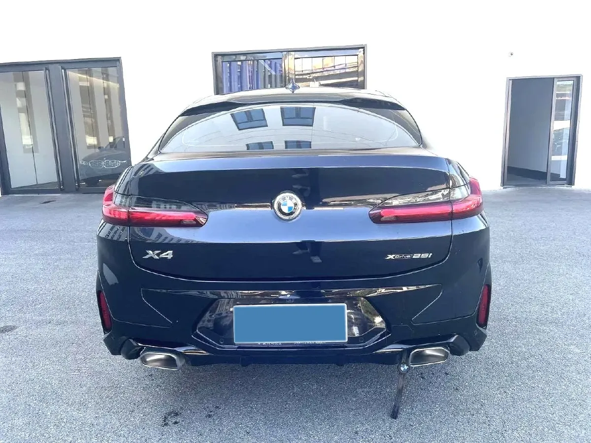 2022 BMW X4 2.0T 245HP L4 8AT,autocango,china used car exporter,china ev exporter,chinese used car exporter,chinese used ev exporter