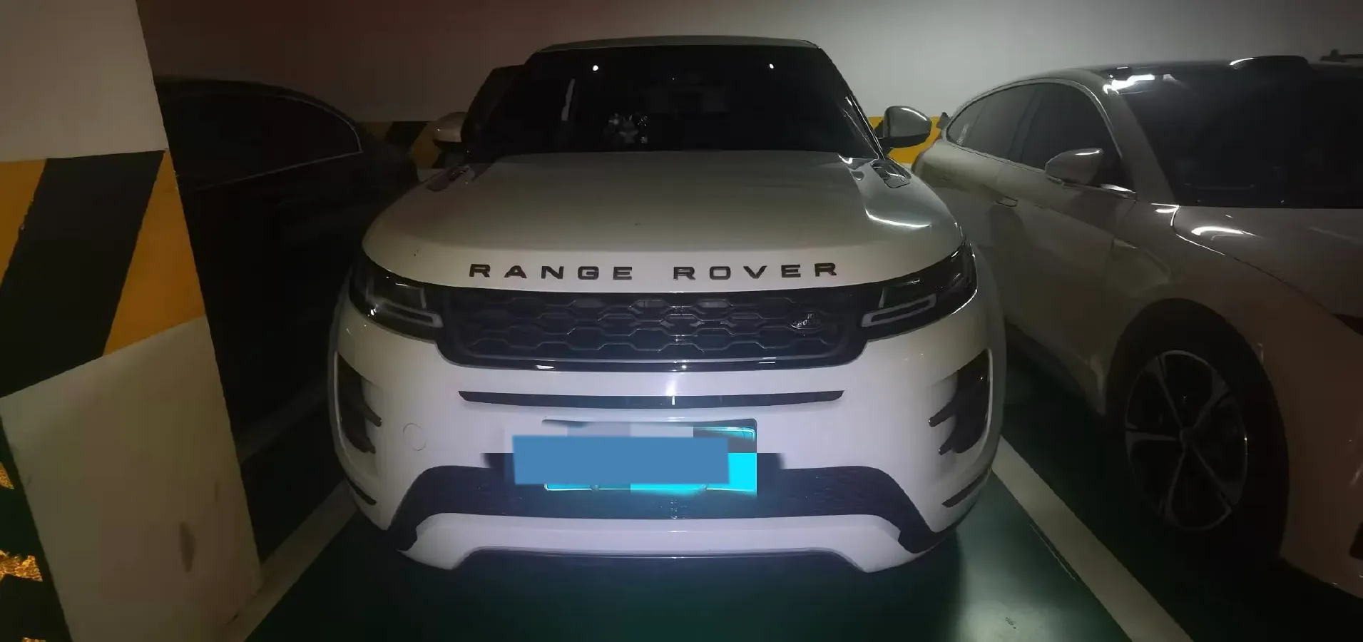 2020 Land Rover Range Rover Evoque 2.0T 249HP L4 9AT,autocango,china used car exporter,china ev exporter,chinese used car exporter,chinese used ev exporter